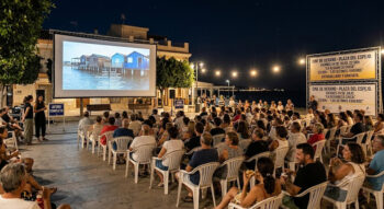 Proyección de documentales en el Cine de Verano de Los Alcázares