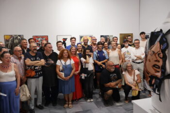 Asistentes en la inauguración de la exposición sobre la dinastía Jackson