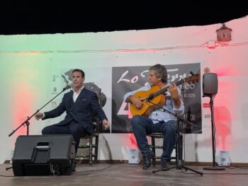 Artistas en el escenario del Festival Internacional de Cante Flamenco de Lo Ferro