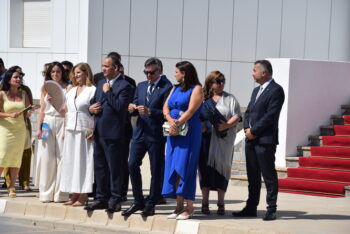 Grupo de invitados en la ceremonia de la Gran Cruz del Mérito Aeronáutico