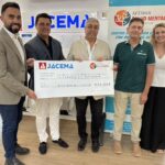 Entrega de cheque por Jacema a AFEMAR para salud mental